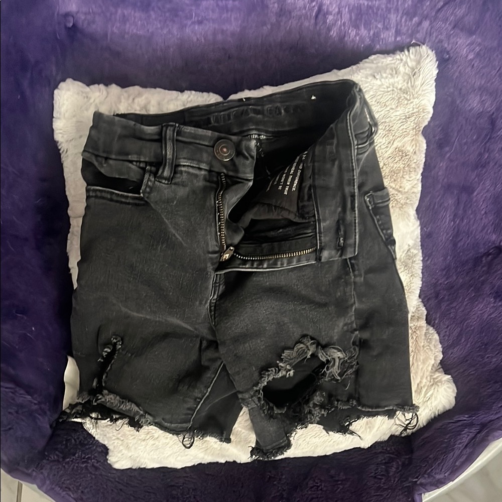 American eagle ripped shorts